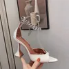 Amina Muaddi Tasarımcı Topuklar Kadın Sandalet Klasik Yüksek Topuklu Elmas% 100% Deri Kadın Gelinlik Ayakkabıları Partiler Meslek Saf Renk Seksi Büyük Boy