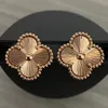 Luxury Designer Studs Earring Vintage Four Leaf Clover Charm Stud Earrings Back Mother-of-Pearl Rostfritt stål Guldbultar Agate for Women Wedding Jewelry Gift