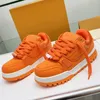 2024 Ny heta tryck lyxiga sneakers män casual skor älskare grå orange röd träning sko vit tränare vild lågtopp skate plattform klassisk 36-45 l32