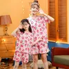 Trajes a juego para la familia Look a juego Trajes familiares Verano Ropa de dormir para padres e hijos Pijamas Conjunto de pijama de noche para madre e hija Ropa a juego para la familia