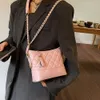 French Haute Couture, nisza wędrująca pachnący wiatr damski, mała kwadratowa torba, sieć diamentowa, wiosna/lato 2023 Crossbody Work 75% Hurtowa fabryka