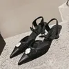 Frühlings Sommerspitzen -High Heel -Schuhe für Frauen elegante Patent -Dekoration Hochzeitsschuhe Braut