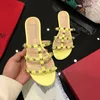 Designer Sandals Women leather Flat Beach Rivets Slipper Luxury V Brand Peep Toe Sexy Nude dress shoes Summer Flat sandal fashion Women Slide with Red Dust Bag 35-41