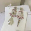 Boucles d'oreilles pendantes Europe Amérique Cristal Perle Fleur Rivet Asymétrie 925 Aiguille En Argent Femmes Bijoux De Luxe Top Qualité Designer 2024