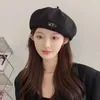 Berets Mode Metall Label Baskenmütze Kappen Für Frauen Sommer Und Herbst Koreanische Version Casual Show Gesicht Kleine Retro Achteckige Männer