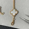 デザイナージュエリーラグジュアリーブレスレットリンクチェーンVanca v Gold Four Leaf Grass Womens Decardide Natural Fritillaria Diamond Rose Gold 18K Five Flower 1Dxy