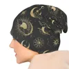 Berets Sun Astrology Art Art Hats Czapki czarne i złotą gwiazdę księżyca vintage czapki żeńskie męskie kpop dzianinowy kapelusz jesienna graficzna elastyczna elastyczność