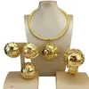 Collar Pendientes Conjunto Venta de joyería italiana chapada en oro Banquete de boda para mujer Colgante grande Peso ligero Negrita FHK16639