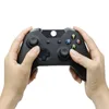 Najnowsze bezprzewodowe kontrolery gier Bluetooth Dual Motor Vibration Gamepad Joysticks kompatybilny z Xbox Series X/S/Xbox One/Xbox One S/One X mają logo z pudełkiem detalicznym