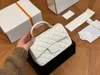 2024 neue Mode-Design frauen Klassische Handtasche Leder Material Diamant Muster Flip Tasche Lässige Vielseitige Handheld Umhängetasche