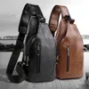 Bolsas de cintura Marca Messenger Bag Cuero Hombres Pecho Vintage Crossbody Hombro Hombres Negocios Sling Male Casual Pack1193C