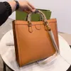Wykwintna kwadratowa ręczna torba Znakomity projekt Muyuan Slubby Bag Classic Design Solidny kolor torebki męskie i damskie 291N