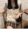 Kvinnors tröjor 2024 Kvinnor Slim Warm Korean Pullover Vest Twist Stripe Sweater Autumn Winter Preppy Style V-hals stickad ärmlös