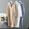 Kvinnors blusar Spring Korean kläder Summer Vintage Linen Bomull Midlängd Vit skjorta för kvinnor Chic Tops