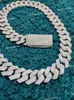 20mm premiumkvalitet Låga priser Senaste design Iced Out VVS Moissanite Diamond Cuban Link Chain för Mens Womens Birthday Presents