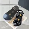 Senhoras sandálias de bezerro de alta qualidade acolchoado verão designer sandálias sapatos metal diamante decoração fivela sandálias plana salto baixo cinta tornozelo sapatos praia