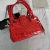 Bolsa feminina designer vintage saturno, bolsa mini crossbody estampa de crocodilo bolsas de couro preto e vermelho