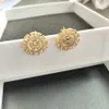 الأزياء الفرنسية Zircon Zircon Sunflower أقراط للسيدات الفاخرة الفاخرة الراقية البساطة عبر الإنترنت المجوهرات الساحرة الحمراء