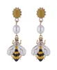 Geel goud Designer Bee Stud Oorbellen voor vrouwen trendy Bee Pearl Cute Bee Dangel Lange stijl Stud Earring Sieraden Geschenken voor vrouwen 7863616