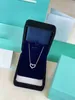 Pendant Necklaces 925 Sterling Silver Love Series Popular Diamond Clavicle Necklace Valentines Day Designer Jewelry 2023 New H24227