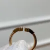 Projektant srebrnego pierścienia kryształowe diamenty uwielbiają pierścionek zaręczyn