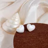 Studörhängen 2024 Love Pearl Milky White Elegant Sweet Girl Mermaid Ear Clips Micro Reflective Shadow Fashion Jewelry Gift