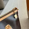 ヴィンテージトートバッグの女性バゲットトートバッグデザイナーバッグクロスボディハンドバッグクラシックショルダーハンドバッグウォレット財布有名な財布トート240215