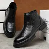 Stivali Stivali autunno inverno con plateau per uomo Pelle di mucca Moda casual Nuovo designer Scarpe calde Uomo Aumenta cerniera Stivali Chelsea Uomo