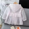 Rash Guard Camicie Giacca di protezione solare per bambini ragazze aria condizionata estate traspirante tuta di protezione solare per bambini ragazza con cappuccio top sottile Q240227