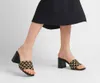 Novo design de luxo senhora sandália nude slides de tecido bordado chinelos impressos triângulo feminino sandália de salto alto chinelo slide bloco salto sola de borracha de couro genuíno