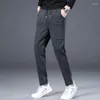 Мужские брюки флисовые джинсы мужчины спортивные штаны грузовые эластичные теплые хип -хоп винтажные брюки дизайнерская одежда зима