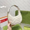 Bolsa de ombro Marmont nas axilas com corrente Bolsas crossbody Designer de luxo mini bolsa hobo em forma de meia lua