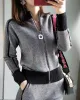 Anzüge Neue Mode Stricken Hose Sets Zwei Stück Set für Frauen Kontrast Farbe Süße Zipper Strickjacke Mantel + Casual Hosen frauen Trainingsanzug