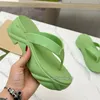 Summer luksusowe damskie designerskie kapcie platforma buty damskie sandały palce puchowe wodoodporne literę mody gumowe klapki klapki seksowne buty imprezowe grube pięta 5,2 cm