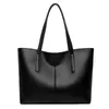 MM Größe 40156 Luxus -Designer -Tasche Naverfulld geprägte schwarze Blume Frauen Handtasche Umhängetaschen Fashion Composite Lady Clutch Tote Tasche Frauenpolsame Geldbörse 2024