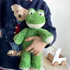 Poupées en peluche 35 cm grenouille de dessin animé mignon sourire thérapie grenouille poupée en peluche adaptée au confort des enfants et au cadeau d'anniversaire de sommeil Q240227