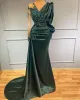Dark Green Elegant Satin Prom Dresses V Neck Long Sleeves Arabic Aso Ebi Pleats Lace Applique Beaded Formal Evening Party Gowns Sweep Train Robe de Soiree