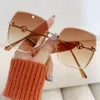 Rectangle sans bord vintage Lunettes de soleil femme Brand Thé Pink Gradient Sun Sund Female Coute Lens Square Ladies UV400 Eyewear