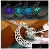 Pendant Necklaces The Moon Heart Necklaces Luminous Glow In Dark Sier Fashion Essential Oil Diffuser Necklace Lockets Chains Pendant J Dhuyb