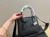 Bolsa versátil de moda com vários estilos Bolsa de designer Material luxuoso Bolsa de ombro casual adequada para homens e mulheres Carteira Killer Bag