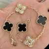 van clover bracelet Classic 4/four Leaf Clover Designer Bracelet White Red Blue Agate Shell Mother-of-pearl Charm Bracelets Gold Plated Wedding Woman Fashion