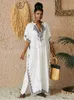 Grundläggande casual klänningar Lorylei 2024 Stående krage broderad kaftan kvinnlig fashionabla mantel Boho Party Holiday House Robe Beach Dresses Q1545 T240227