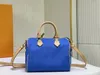 Explosion Women's New Runway Speed ​​Bandoulier 25 M24424 Blue Soft Calfskin Huvudfack med lås inuti dragkedja med kohude-läder trimtangent klocka