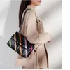 Kurts Geiger Tas Mini Kensington Liefde Hart Schoudertassen Keten Handtas Dames Regenboog Koe Lederen Adelaar Cross Body Bag 20cm Crossbody Portemonnee Grils Qute Handtassen 2402