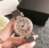 Modieus polshorloge van alle merken dames meisjes diamant roterende wijzerplaat leren band quartz luxe klokhorloge L 101