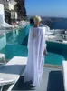 Grundläggande avslappnade klänningar 2024 Elegant guld broderad kaftan retro V-ringning vit klänning plus storlek kvinnor kläder sommar strandkläder semester klänningar Q1373 T240227