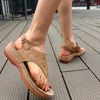 Sandales compensées pour femmes, tongs antidérapantes à bout ouvert, chaussures d'extérieur décontractées, grande taille, été, 2024