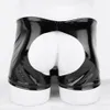 Boxer da uomo sexy con apertura sul cavallo in pelle lucida per il sesso che modella pantaloncini in lattice Crotchless pantaloni corti in pelle PVC lucido maschile Sexi 240227