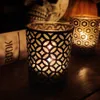 Svart och guld perforerat glas votive cup traditionell geometrisk gitterljushållare tealight burk för födelsedag bröllop dekoration