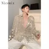 Paljetthänge känsla skjorta för män koreanska trendiga ljusa blusar senior stylist lös kausal långärmad tröjor män topp 240223